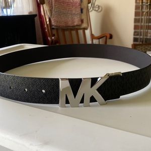 Micheal kors belt